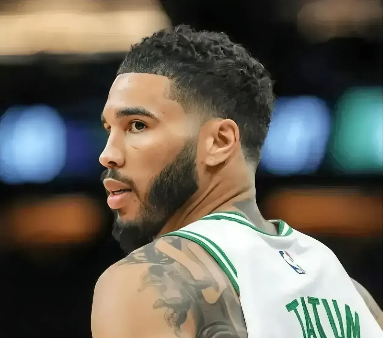 包含塔图姆连续十五场比赛得分超过绝杀,利物浦挑战极限!的词条 包含塔图姆连续十五场比赛得分超过绝杀,利物浦挑战极限!的词条