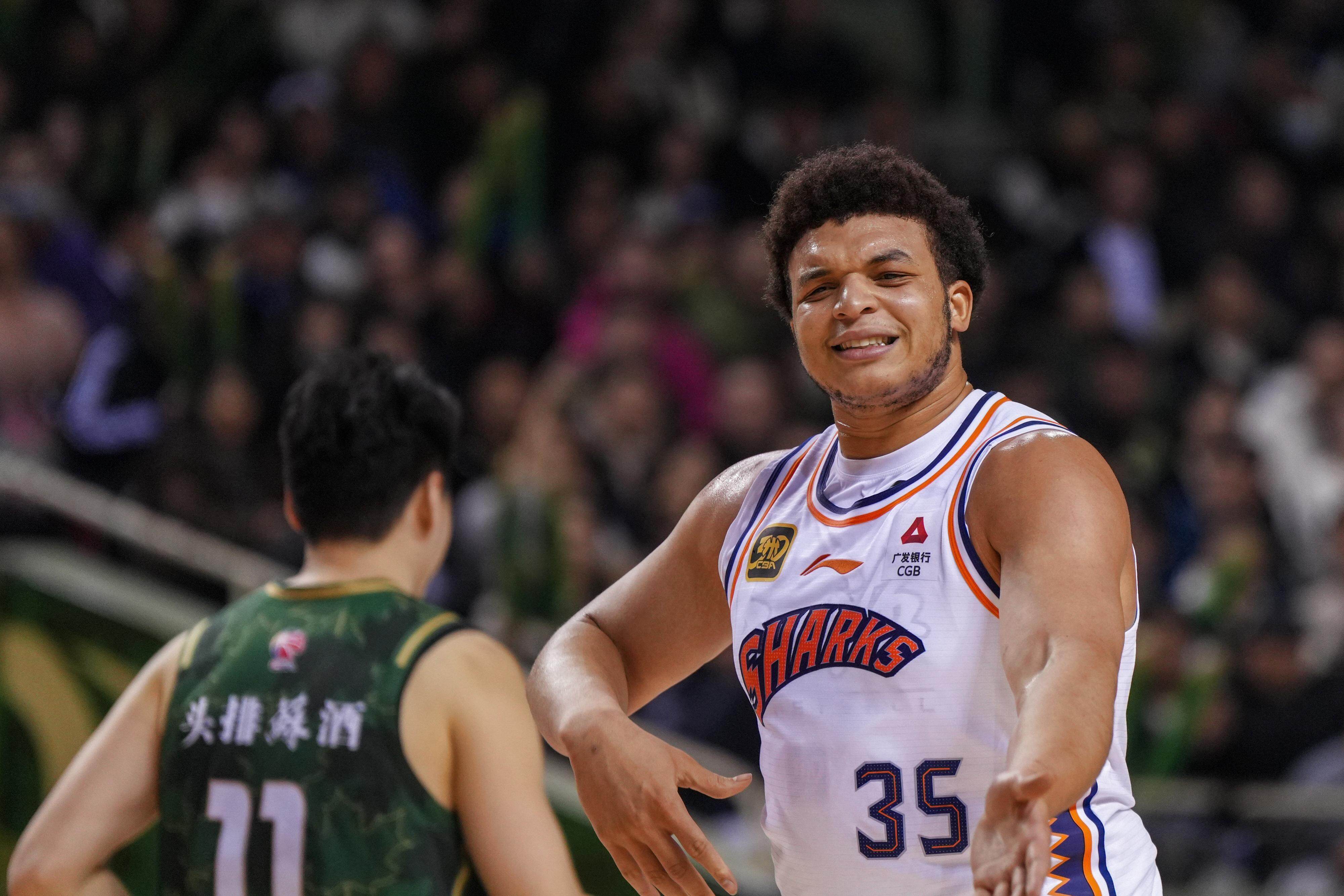 包含赛前足总杯焦点战,广厦男篮防线松动,目标明确,轮换策略成焦点的词条 包含赛前足总杯焦点战,广厦男篮防线松动,目标明确,轮换策略成焦点的词条