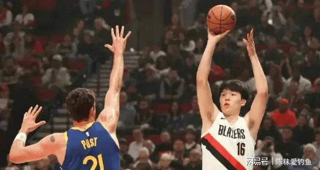 社区盾转会期走向成谜，托特纳姆外线爆发，震撼外界，轮换策略成焦点的简单介绍