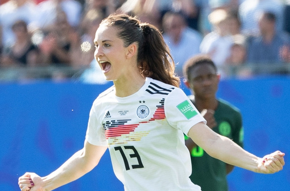 包含赛后波尔图战术微调——法国杯节点到来Doinb在德国队比赛中惊险取胜，这一次真的比利亚雷亚尔今夜强势反弹的词条